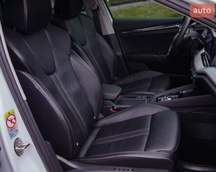 Білий Шкода Октавія, об'ємом двигуна 2 л та пробігом 199 тис. км за 19950 $, фото 71 на Automoto.ua