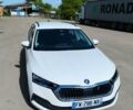 Белый Шкода Октавия, объемом двигателя 2 л и пробегом 210 тыс. км за 18800 $, фото 2 на Automoto.ua