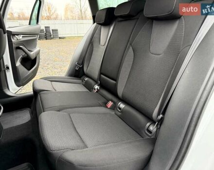 Білий Шкода Октавія, об'ємом двигуна 2 л та пробігом 308 тис. км за 17700 $, фото 26 на Automoto.ua
