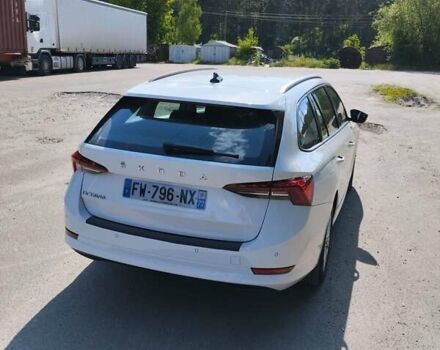 Белый Шкода Октавия, объемом двигателя 2 л и пробегом 210 тыс. км за 18800 $, фото 7 на Automoto.ua