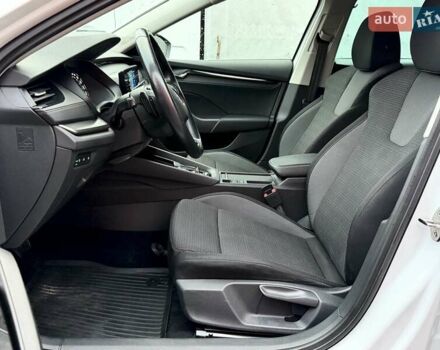 Білий Шкода Октавія, об'ємом двигуна 2 л та пробігом 308 тис. км за 17700 $, фото 36 на Automoto.ua