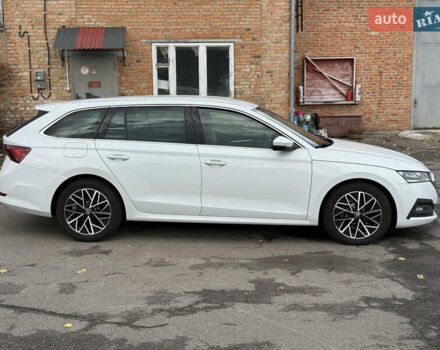 Белый Шкода Октавия, объемом двигателя 2 л и пробегом 180 тыс. км за 22700 $, фото 15 на Automoto.ua