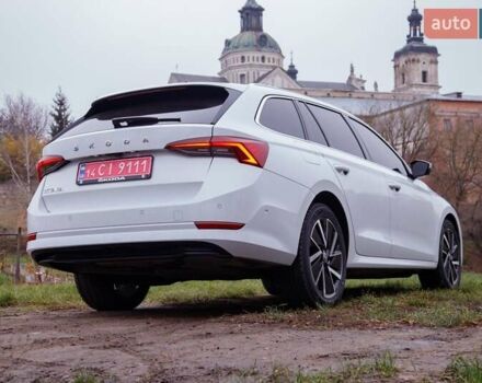 Білий Шкода Октавія, об'ємом двигуна 2 л та пробігом 199 тис. км за 19950 $, фото 19 на Automoto.ua