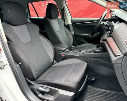 Білий Шкода Октавія, об'ємом двигуна 2 л та пробігом 308 тис. км за 17700 $, фото 40 на Automoto.ua