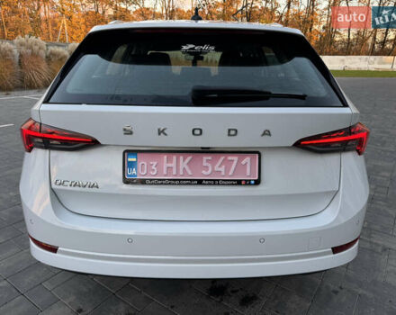 Белый Шкода Октавия, объемом двигателя 1.97 л и пробегом 232 тыс. км за 20500 $, фото 3 на Automoto.ua