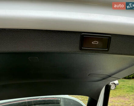 Белый Шкода Октавия, объемом двигателя 2 л и пробегом 180 тыс. км за 22700 $, фото 59 на Automoto.ua