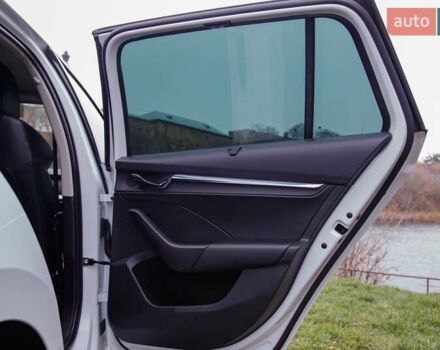 Білий Шкода Октавія, об'ємом двигуна 2 л та пробігом 199 тис. км за 19950 $, фото 77 на Automoto.ua