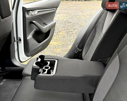 Білий Шкода Октавія, об'ємом двигуна 2 л та пробігом 308 тис. км за 17700 $, фото 29 на Automoto.ua