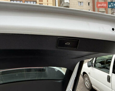 Белый Шкода Октавия, объемом двигателя 2 л и пробегом 180 тыс. км за 22400 $, фото 51 на Automoto.ua