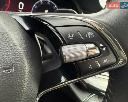 Белый Шкода Октавия, объемом двигателя 2 л и пробегом 180 тыс. км за 22700 $, фото 48 на Automoto.ua