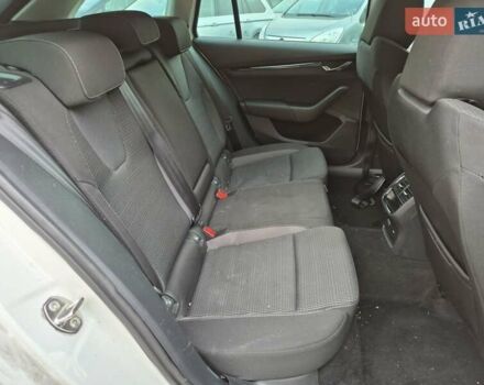 Белый Шкода Октавия, объемом двигателя 1.97 л и пробегом 123 тыс. км за 17300 $, фото 5 на Automoto.ua