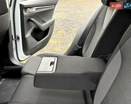 Білий Шкода Октавія, об'ємом двигуна 2 л та пробігом 308 тис. км за 17700 $, фото 30 на Automoto.ua