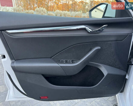 Белый Шкода Октавия, объемом двигателя 1.97 л и пробегом 232 тыс. км за 20500 $, фото 11 на Automoto.ua