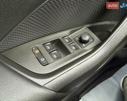 Белый Шкода Октавия, объемом двигателя 2 л и пробегом 180 тыс. км за 22400 $, фото 46 на Automoto.ua