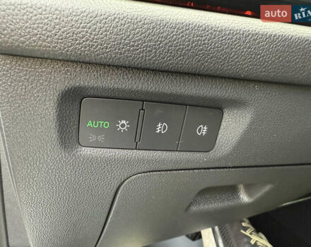 Белый Шкода Октавия, объемом двигателя 2 л и пробегом 180 тыс. км за 22700 $, фото 45 на Automoto.ua