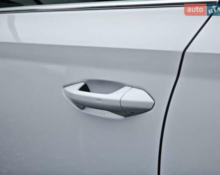 Белый Шкода Октавия, объемом двигателя 2 л и пробегом 179 тыс. км за 23999 $, фото 15 на Automoto.ua