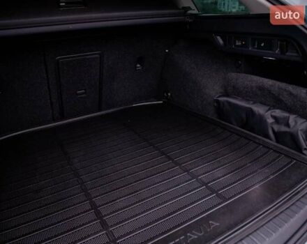 Білий Шкода Октавія, об'ємом двигуна 2 л та пробігом 199 тис. км за 19950 $, фото 41 на Automoto.ua