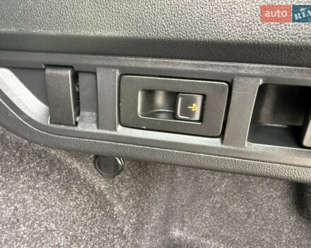 Белый Шкода Октавия, объемом двигателя 2 л и пробегом 180 тыс. км за 22700 $, фото 56 на Automoto.ua