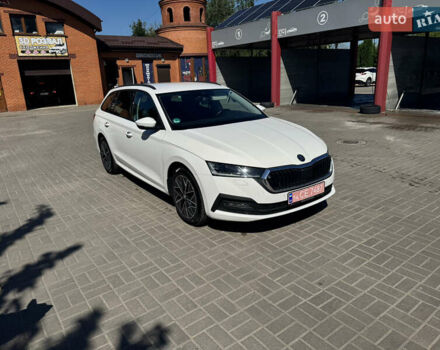 Белый Шкода Октавия, объемом двигателя 2 л и пробегом 197 тыс. км за 20500 $, фото 4 на Automoto.ua