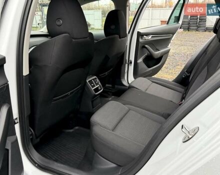 Білий Шкода Октавія, об'ємом двигуна 2 л та пробігом 308 тис. км за 17700 $, фото 28 на Automoto.ua