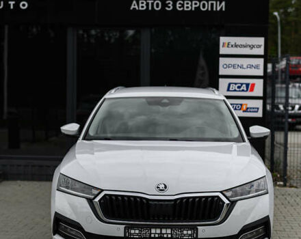 Белый Шкода Октавия, объемом двигателя 2 л и пробегом 202 тыс. км за 20990 $, фото 4 на Automoto.ua
