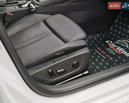 Белый Шкода Октавия, объемом двигателя 2 л и пробегом 179 тыс. км за 23999 $, фото 75 на Automoto.ua