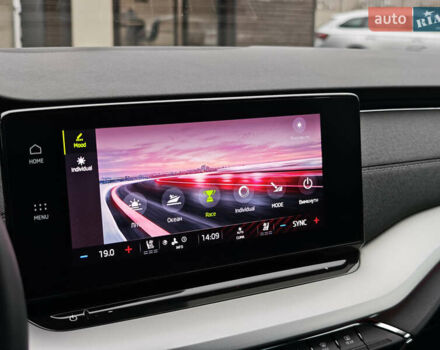 Белый Шкода Октавия, объемом двигателя 2 л и пробегом 179 тыс. км за 23999 $, фото 42 на Automoto.ua