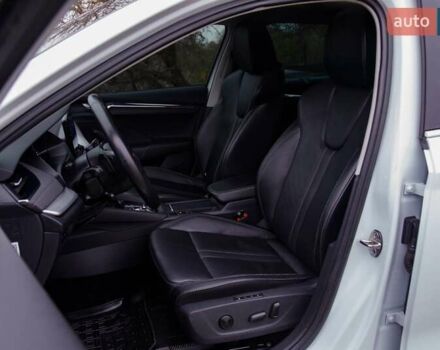 Білий Шкода Октавія, об'ємом двигуна 2 л та пробігом 199 тис. км за 19950 $, фото 65 на Automoto.ua