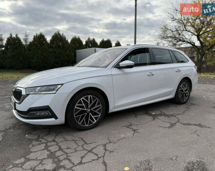 Белый Шкода Октавия, объемом двигателя 2 л и пробегом 180 тыс. км за 22700 $, фото 4 на Automoto.ua