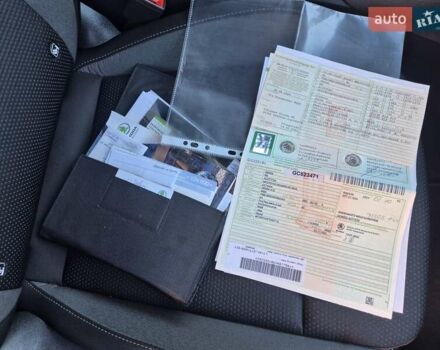Белый Шкода Октавия, объемом двигателя 2 л и пробегом 218 тыс. км за 21800 $, фото 12 на Automoto.ua