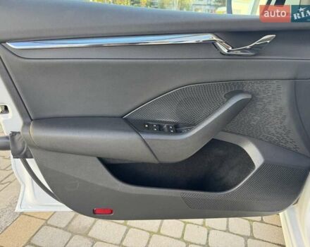 Білий Шкода Октавія, об'ємом двигуна 1.97 л та пробігом 210 тис. км за 21900 $, фото 30 на Automoto.ua