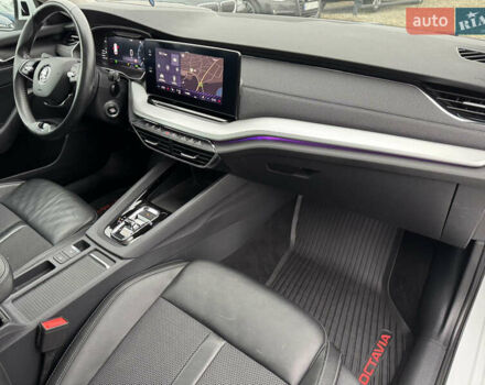 Білий Шкода Октавія, об'ємом двигуна 1.97 л та пробігом 211 тис. км за 24200 $, фото 33 на Automoto.ua