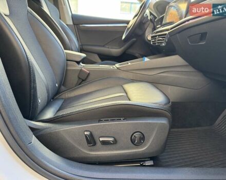 Білий Шкода Октавія, об'ємом двигуна 1.97 л та пробігом 210 тис. км за 21900 $, фото 53 на Automoto.ua