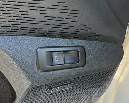 Білий Шкода Октавія, об'ємом двигуна 1.97 л та пробігом 75 тис. км за 25000 $, фото 17 на Automoto.ua