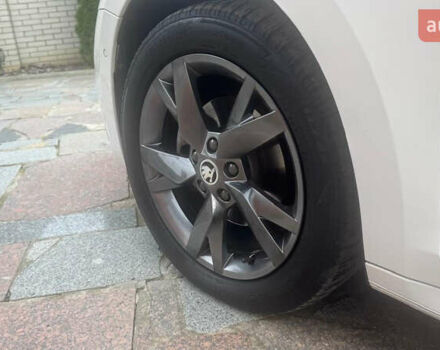 Шкода Октавия 2023 в Житомире на Automoto.ua Белый Шкода Октавия, объемом двигателя 1.97 л и пробегом 70 тыс. км за 31500 $, фото 6 на Automoto.ua