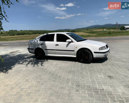 Белый Шкода Октавия, объемом двигателя 1.6 л и пробегом 415 тыс. км за 2600 $, фото 16 на Automoto.ua