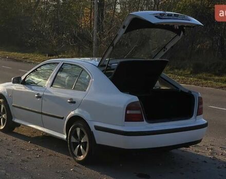 Белый Шкода Октавия, объемом двигателя 1.78 л и пробегом 244 тыс. км за 3000 $, фото 6 на Automoto.ua