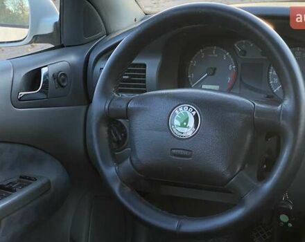 Белый Шкода Октавия, объемом двигателя 1.78 л и пробегом 244 тыс. км за 3000 $, фото 24 на Automoto.ua