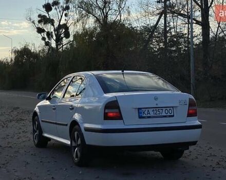 Белый Шкода Октавия, объемом двигателя 1.78 л и пробегом 244 тыс. км за 3000 $, фото 4 на Automoto.ua