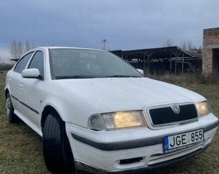 Белый Шкода Октавия, объемом двигателя 0 л и пробегом 300 тыс. км за 1150 $, фото 1 на Automoto.ua