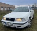 Белый Шкода Октавия, объемом двигателя 0 л и пробегом 300 тыс. км за 1150 $, фото 1 на Automoto.ua