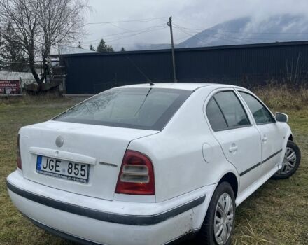 Белый Шкода Октавия, объемом двигателя 0 л и пробегом 300 тыс. км за 1150 $, фото 2 на Automoto.ua