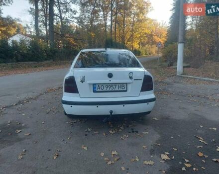 Белый Шкода Октавия, объемом двигателя 1.6 л и пробегом 350 тыс. км за 2900 $, фото 9 на Automoto.ua