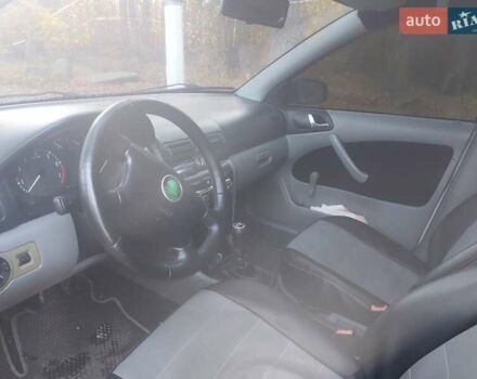 Белый Шкода Октавия, объемом двигателя 1.6 л и пробегом 350 тыс. км за 2900 $, фото 11 на Automoto.ua