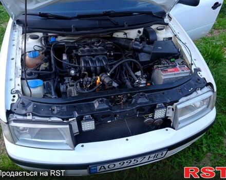 Белый Шкода Октавия, объемом двигателя 1.6 л и пробегом 353 тыс. км за 3300 $, фото 3 на Automoto.ua