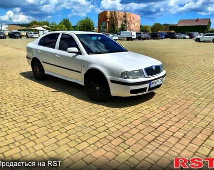 Белый Шкода Октавия, объемом двигателя 1.6 л и пробегом 202 тыс. км за 3500 $, фото 4 на Automoto.ua