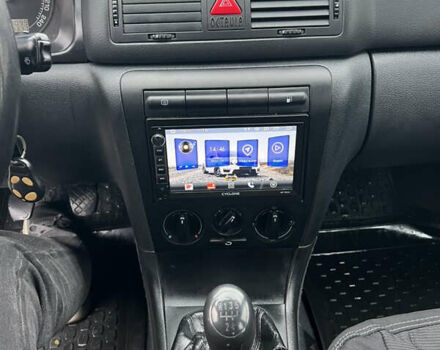 Белый Шкода Октавия, объемом двигателя 1.6 л и пробегом 303 тыс. км за 3950 $, фото 26 на Automoto.ua