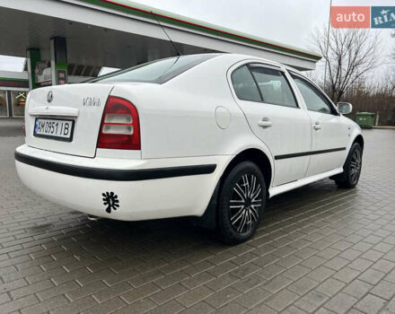 Белый Шкода Октавия, объемом двигателя 1.6 л и пробегом 303 тыс. км за 3950 $, фото 18 на Automoto.ua