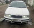 Белый Шкода Октавия, объемом двигателя 1.6 л и пробегом 500 тыс. км за 2300 $, фото 1 на Automoto.ua
