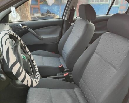 Білий Шкода Октавія, об'ємом двигуна 1.9 л та пробігом 300 тис. км за 2500 $, фото 2 на Automoto.ua